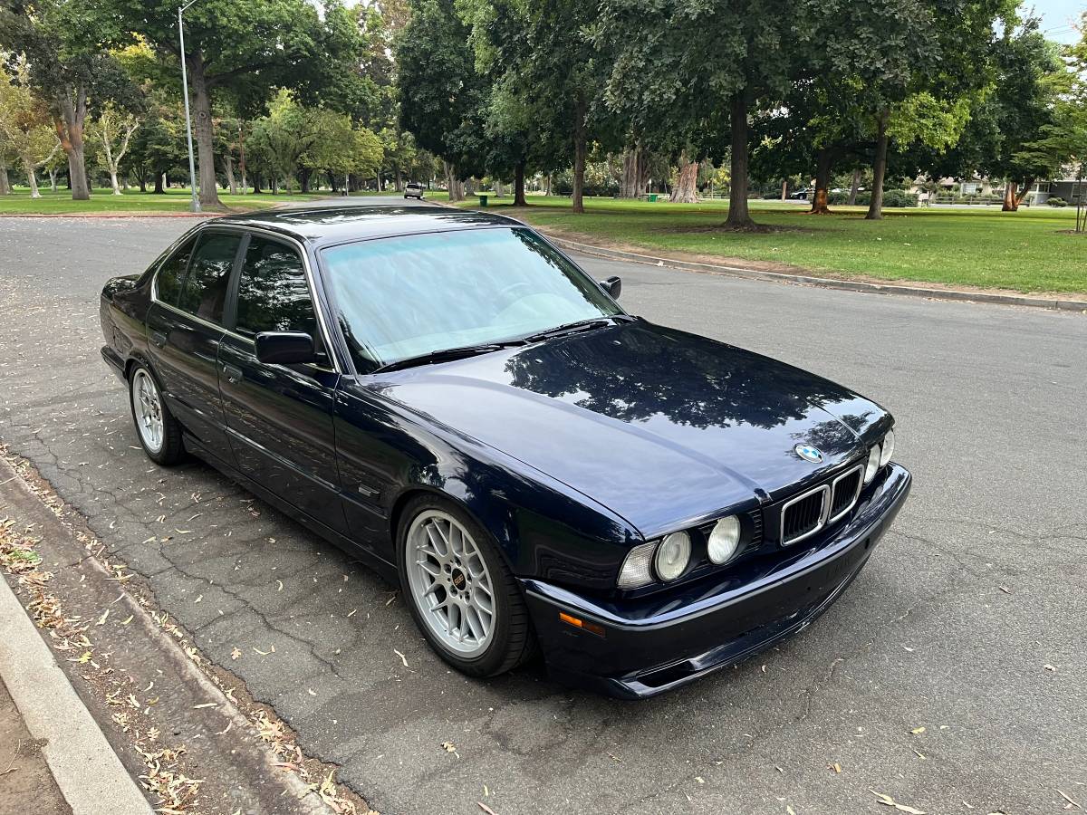 Bmw-540i-1995-blue-8