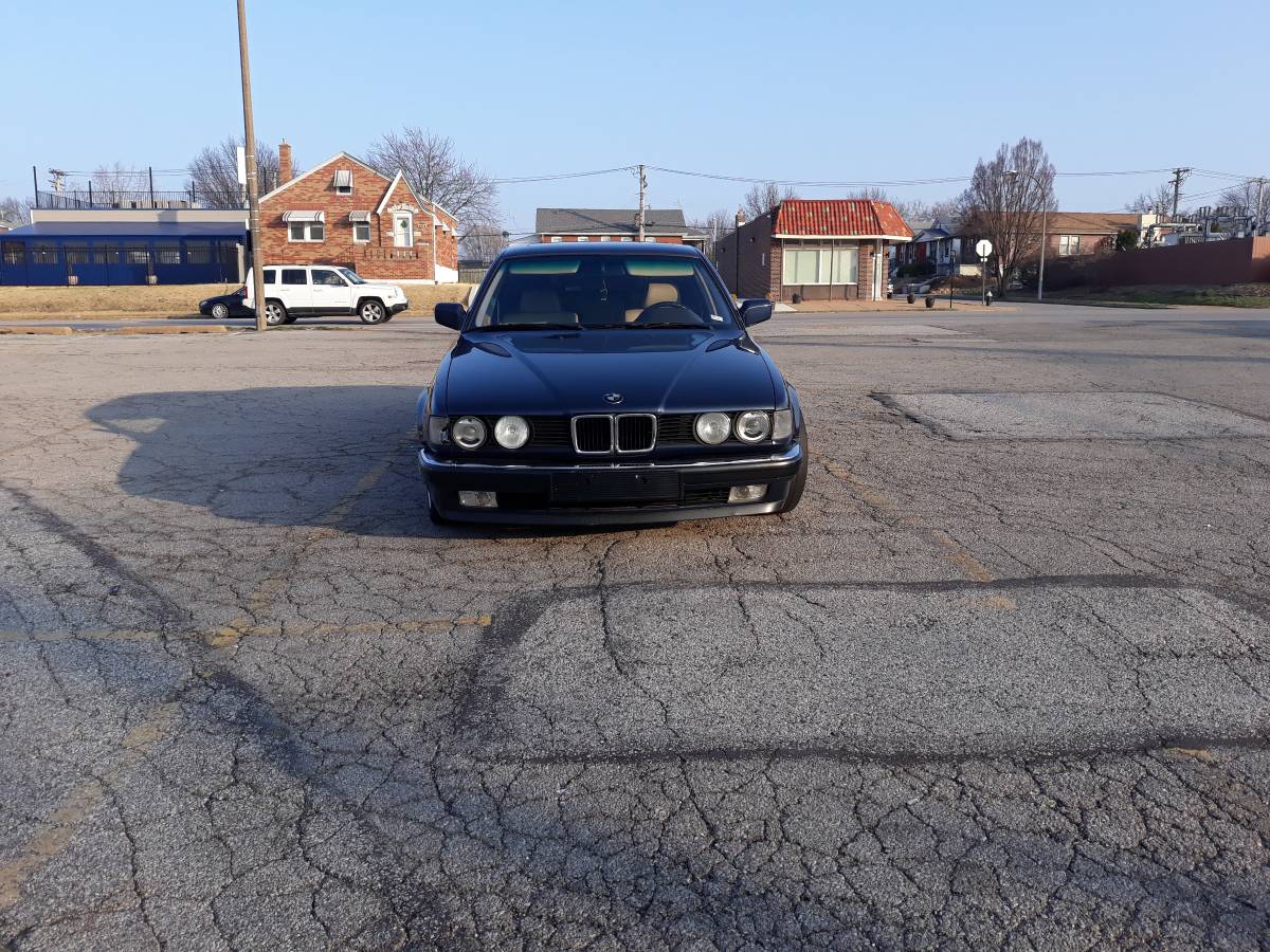Bmw-735i-1988-blue-9