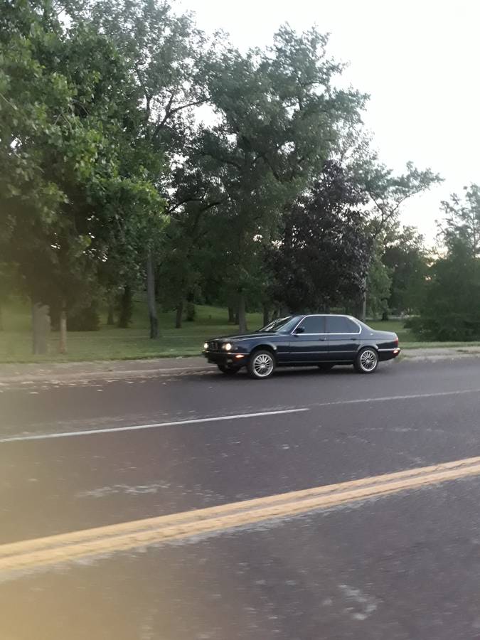 Bmw-735i-1988-blue