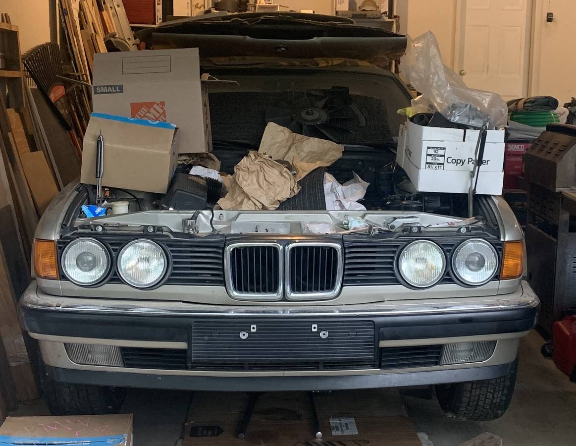 Bmw-735i-1990-black