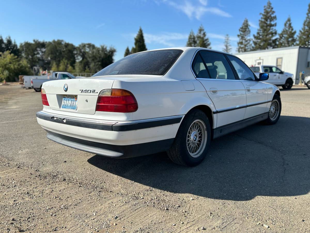 Bmw-740il-1995-3