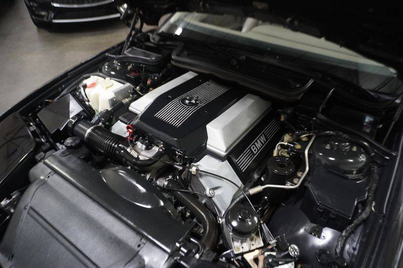 Bmw-8-series-1994-black-15