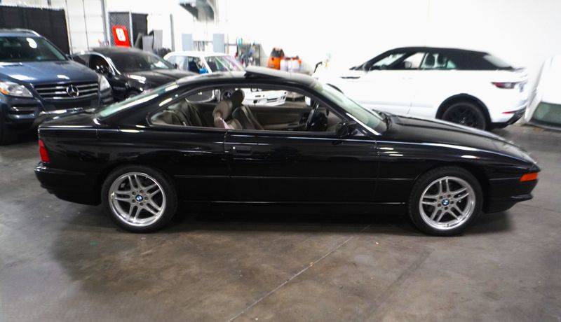 Bmw-8-series-1994-black-4