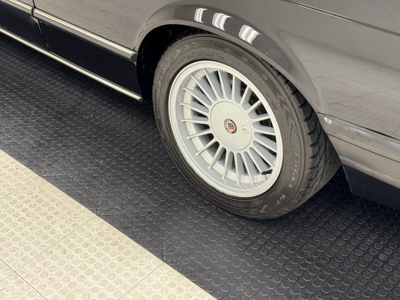 Bmw-M6-1987-Black-Gray-14