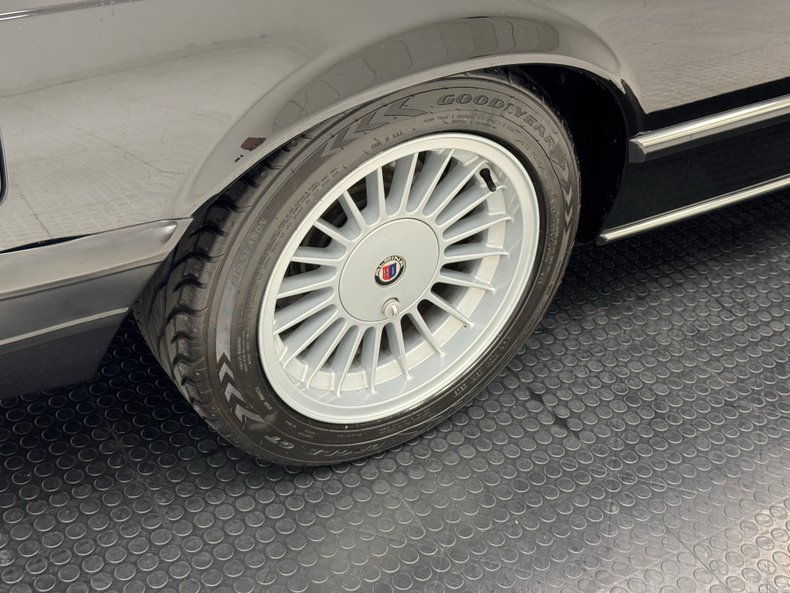 Bmw-M6-1987-Black-Gray-17