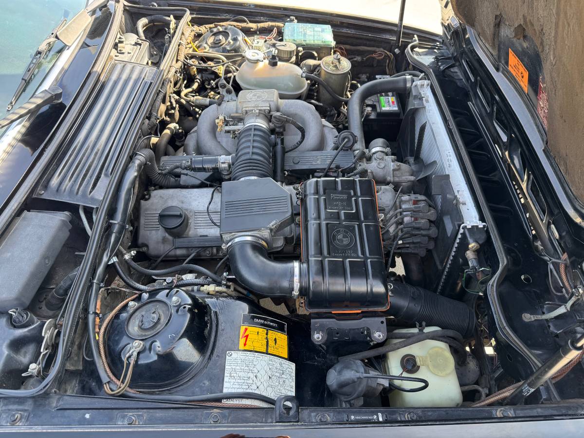 Bmw-e24-635csi-1987-black-17