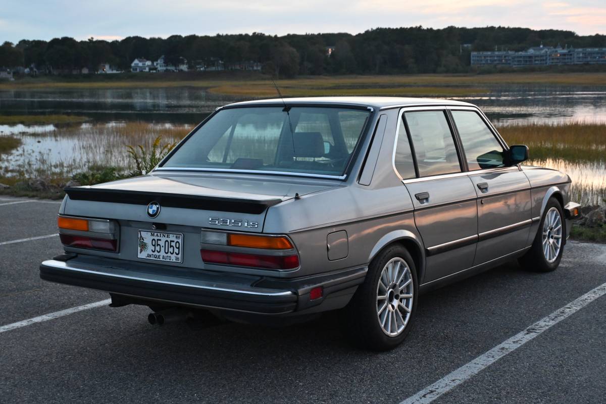 Bmw-e28-535is-1987-silver-12