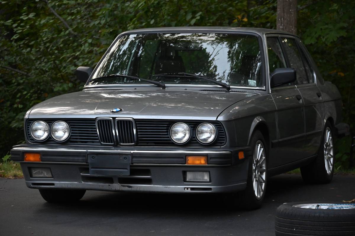 Bmw-e28-535is-1987-silver