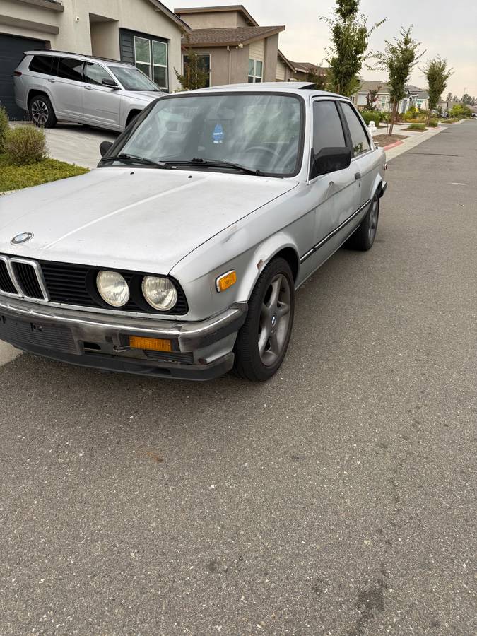 Bmw-e30-1983-1