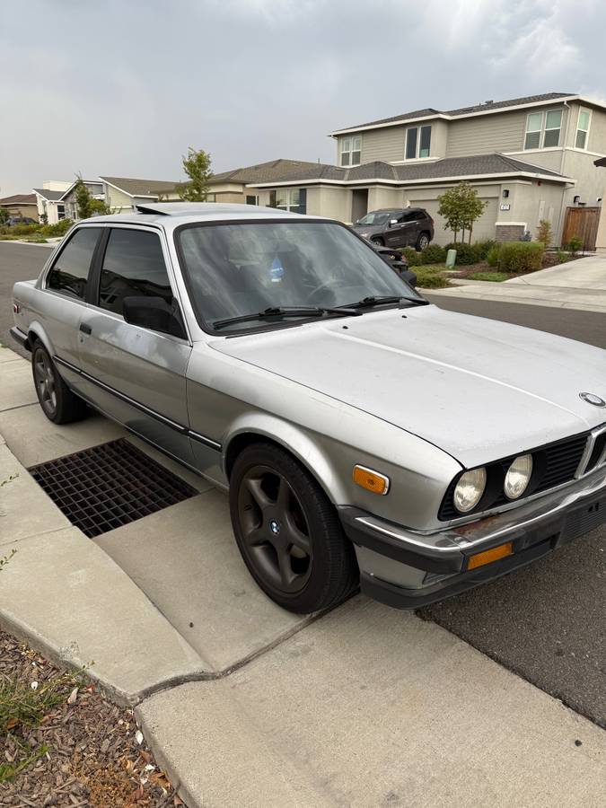 Bmw-e30-1983-2