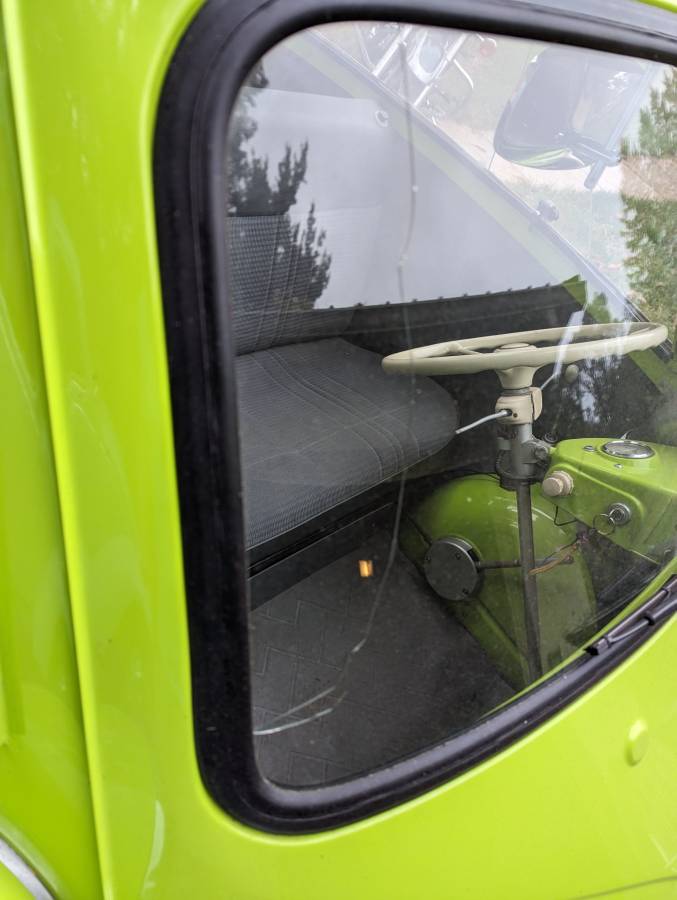 Bmw-isetta-300-1957-green-15