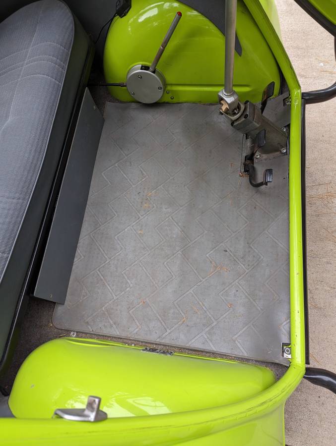 Bmw-isetta-300-1957-green-16