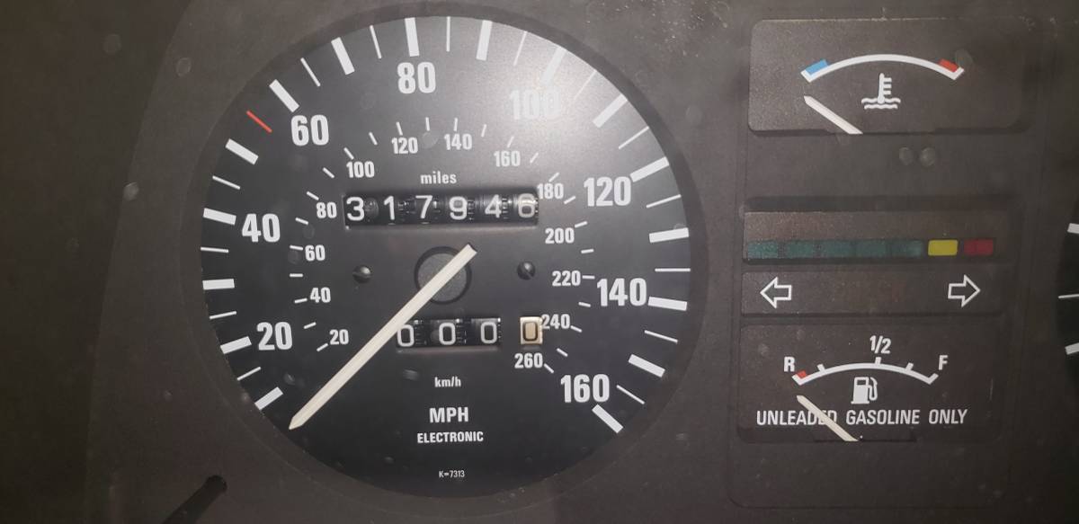Bmw-l7-1987-silver-11