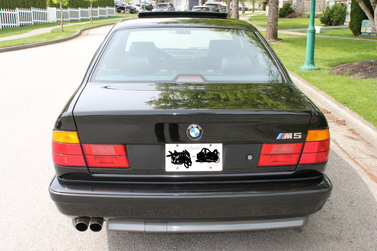 Bmw-m5-1992-black-3