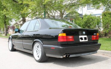 Bmw-m5-1992-black-5