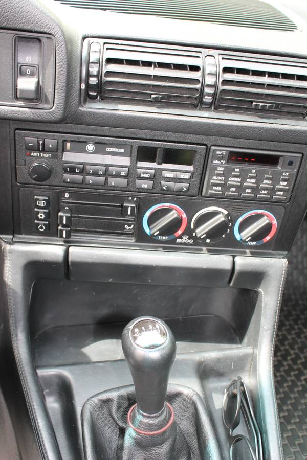 Bmw-m5-1992-black-6