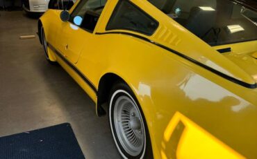 Bradley-gt-ii-1978-yellow-7