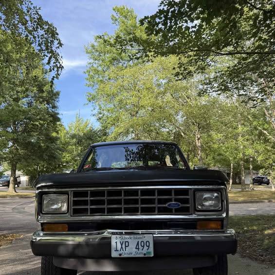 Bronco-ii-xlt-1988-black-2