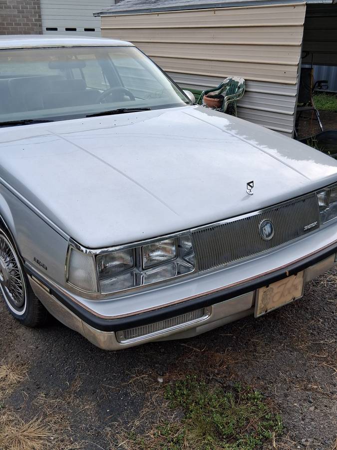 Buick-1986-silver-1