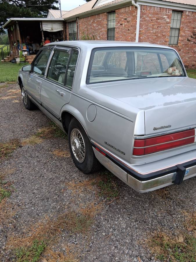 Buick-1986-silver-10