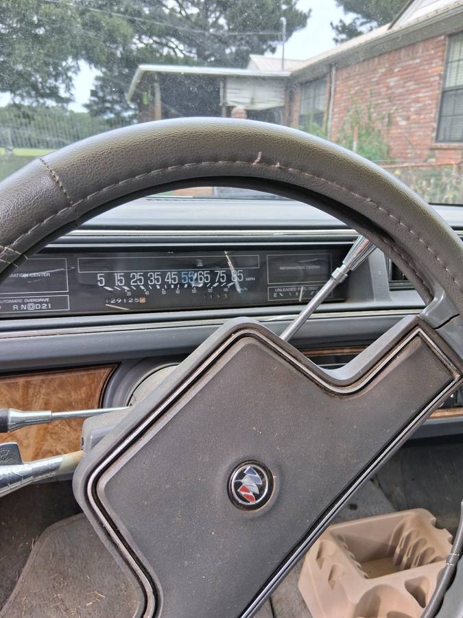Buick-1986-silver-13
