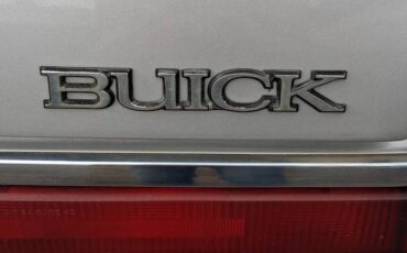 Buick-1986-silver-3