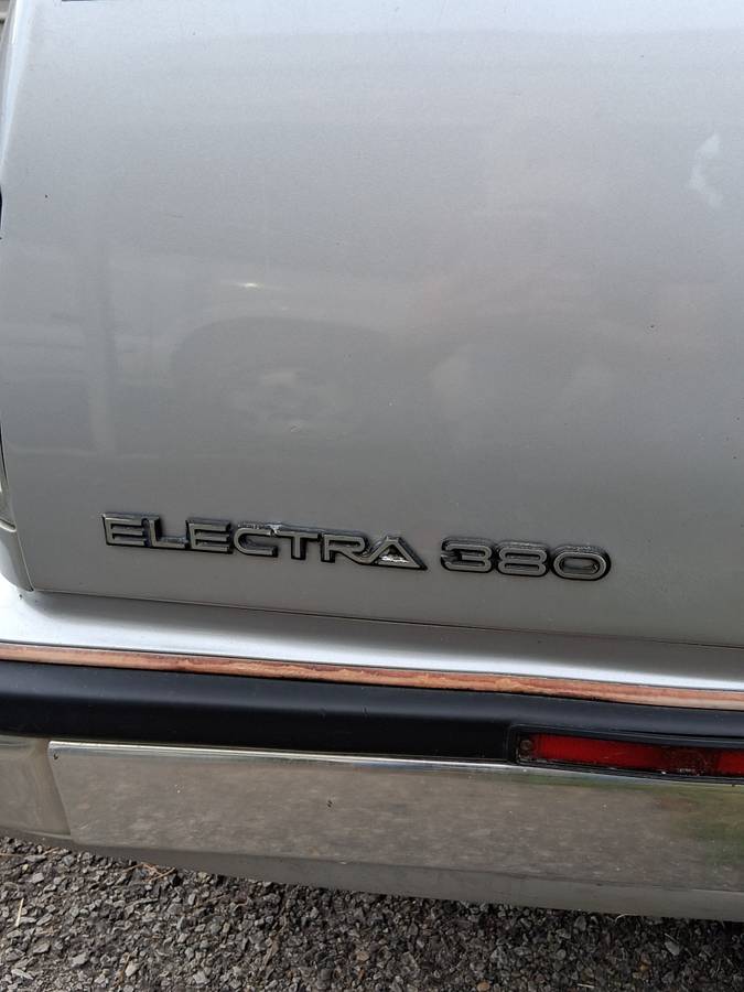 Buick-1986-silver-4