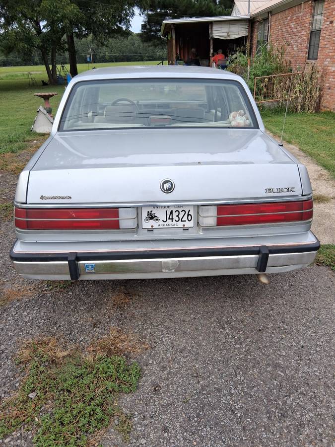 Buick-1986-silver-9