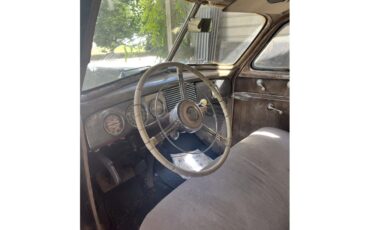 Buick-Century-1940-Black-Tan-5