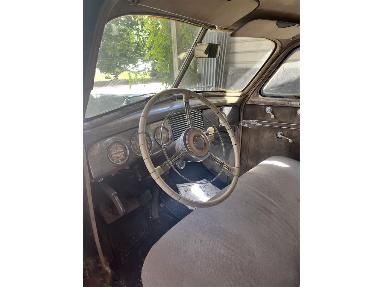 Buick-Century-1940-Black-Tan-5