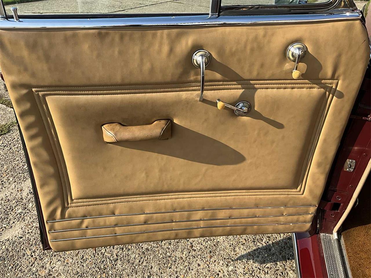 Buick-Convertible-1941-Bruin-Beige-20