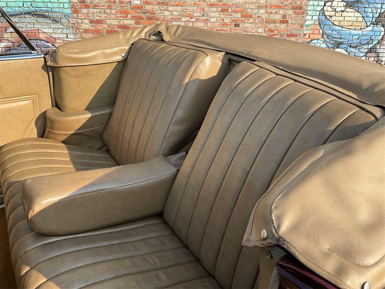 Buick-Convertible-1941-Bruin-Beige-21