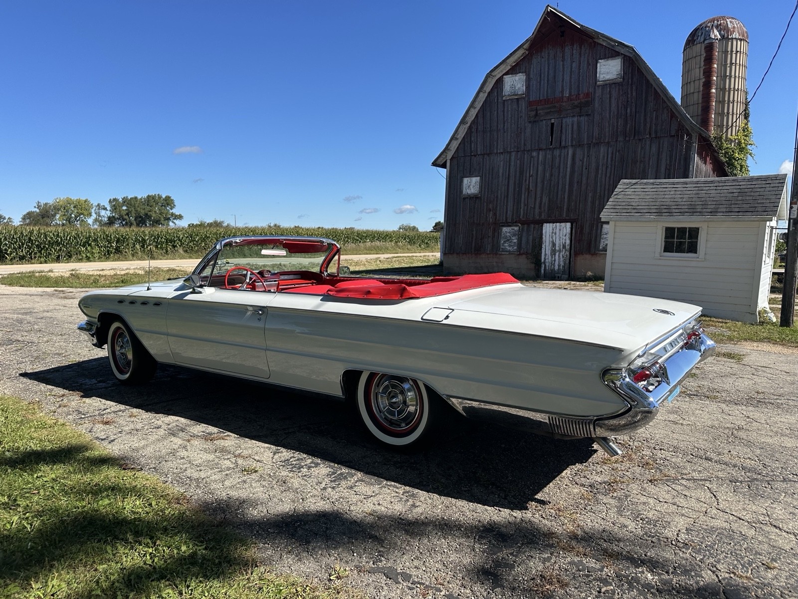 Buick-Electra-1961-Convertible-3
