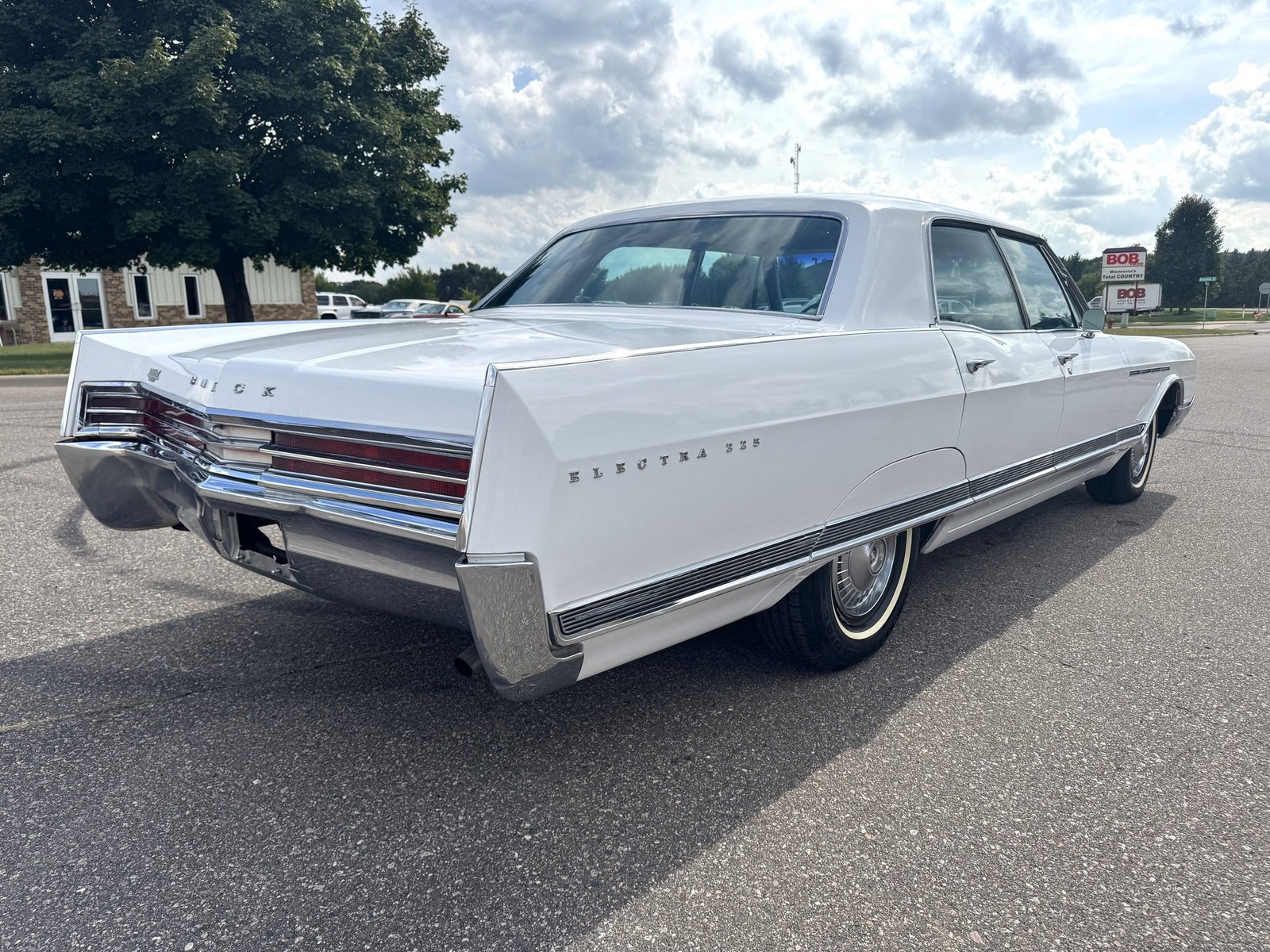 Buick-Electra-225-1965-Other-2