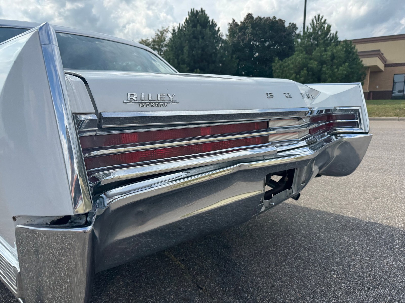 Buick-Electra-225-1965-Other-30