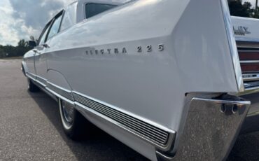 Buick-Electra-225-1965-Other-31