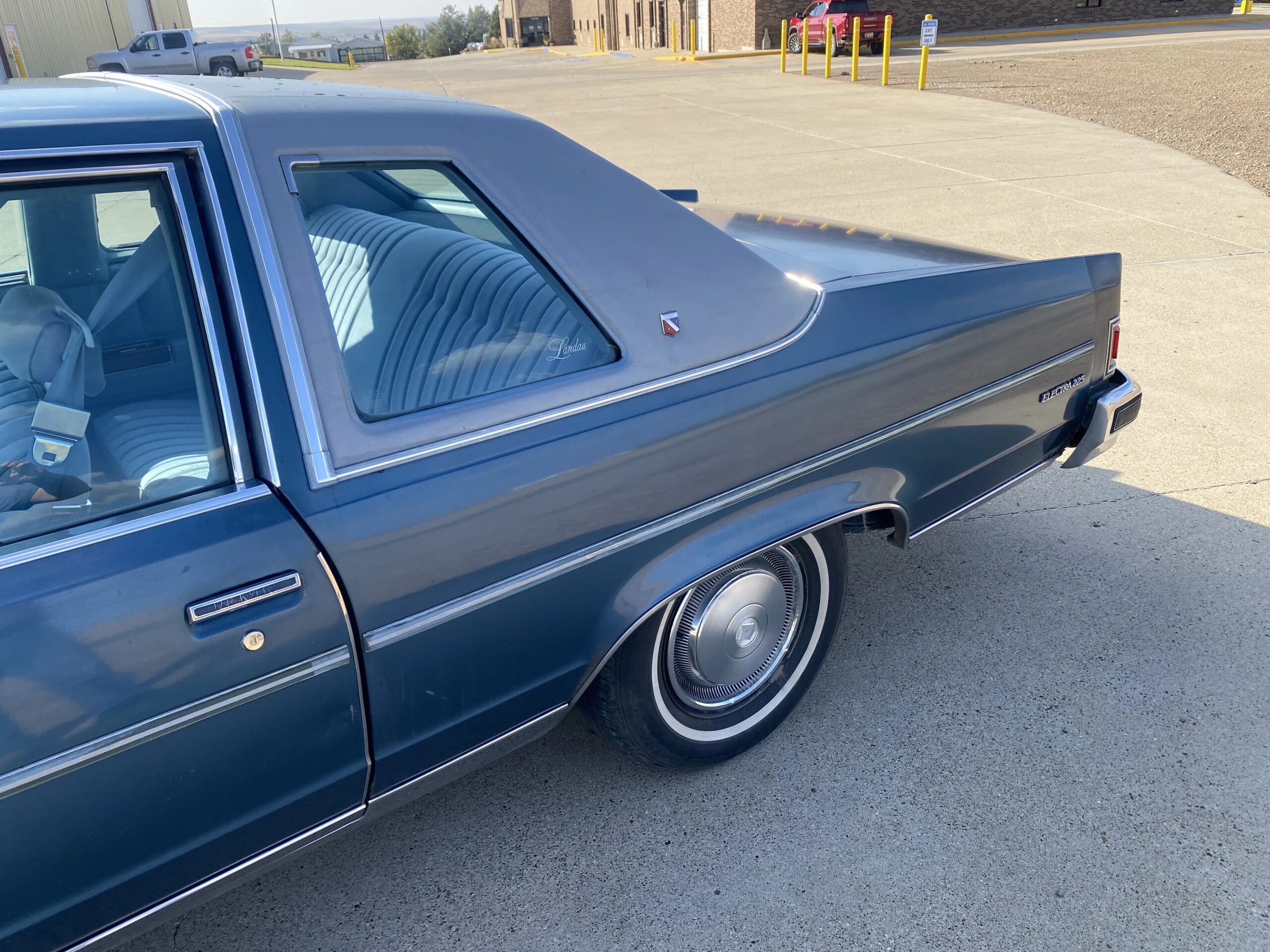 Buick-Electra-coupe-1978-Blue-Blue-8