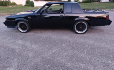 Buick-Grand-National-1987-American-Muscle-Car-2