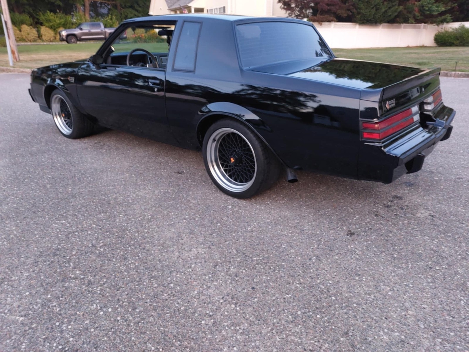Buick-Grand-National-1987-American-Muscle-Car-3