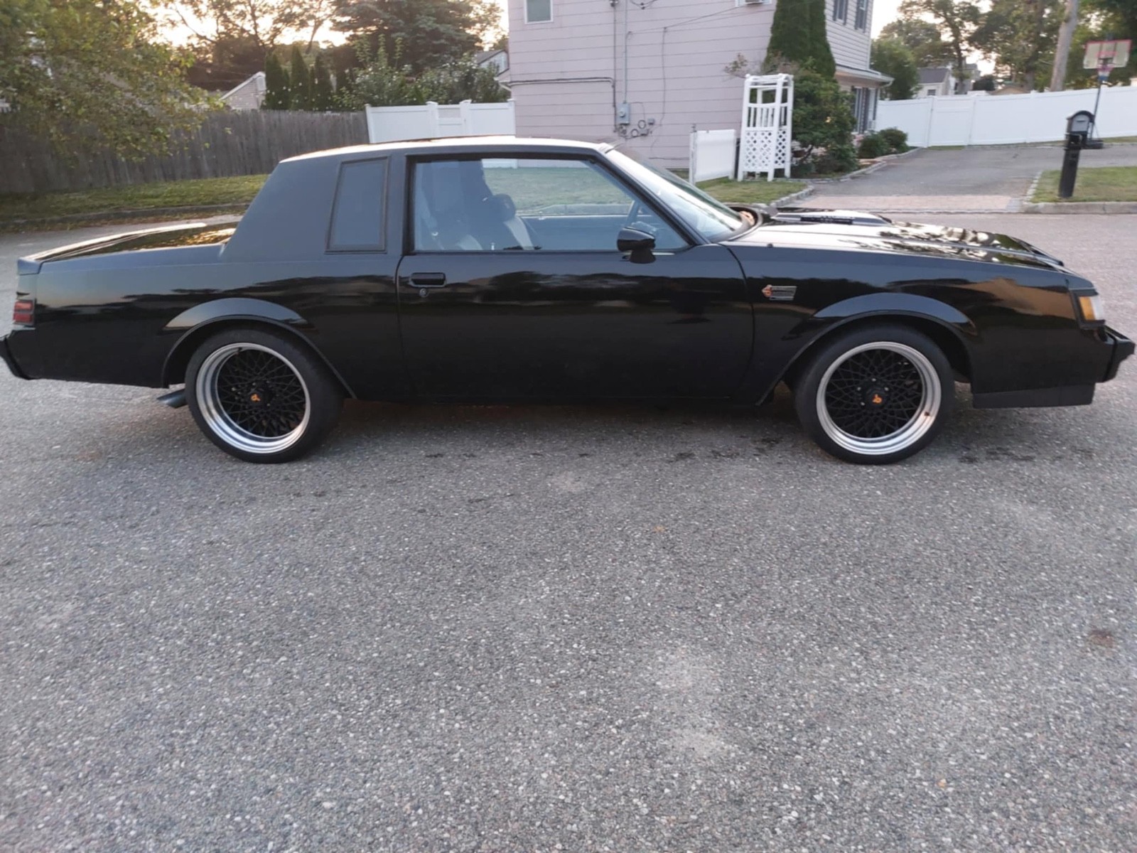 Buick-Grand-National-1987-American-Muscle-Car-5