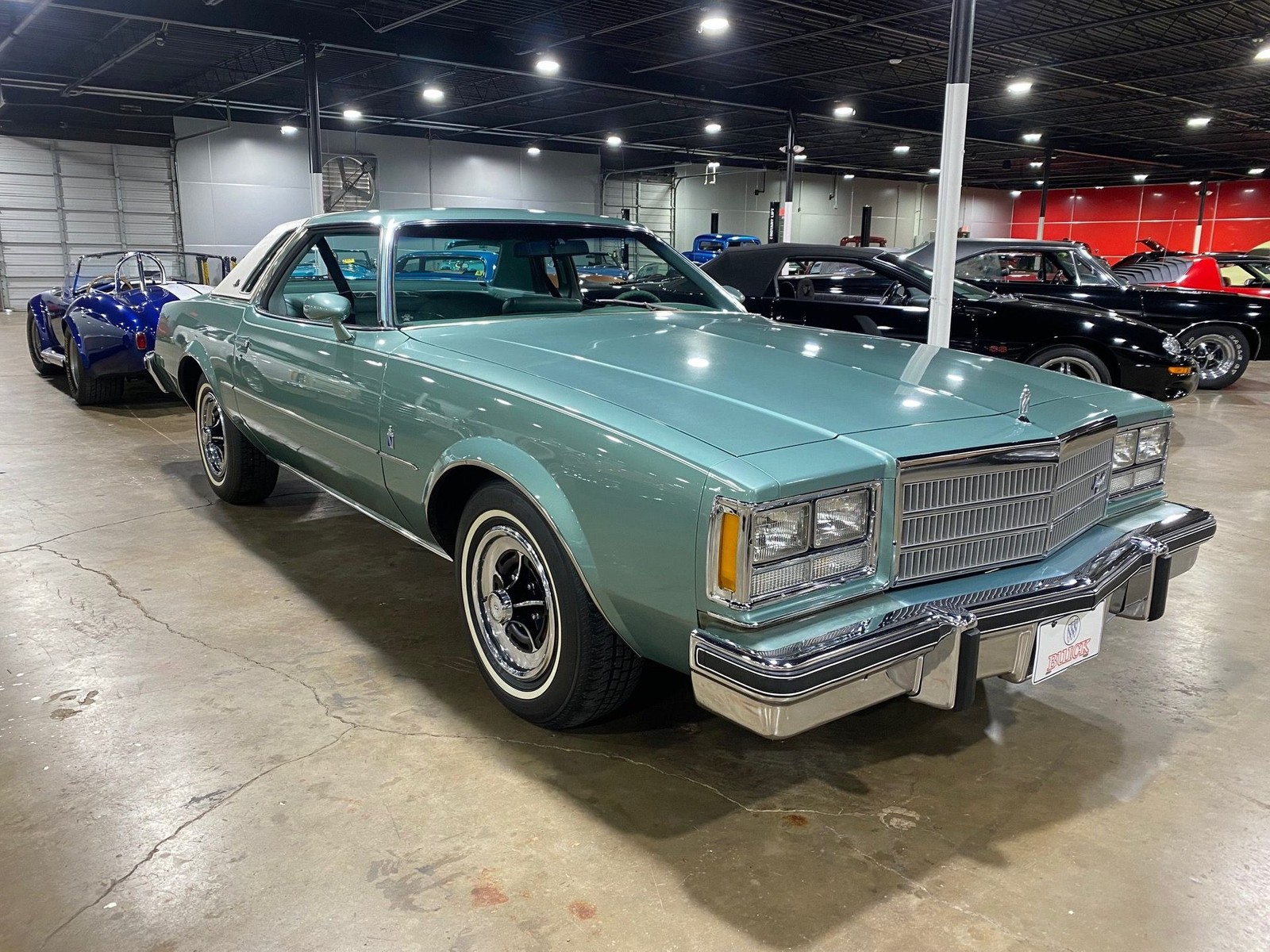 Buick-Regal-1977-Coupe-2