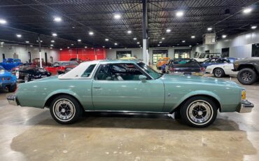 Buick-Regal-1977-Coupe