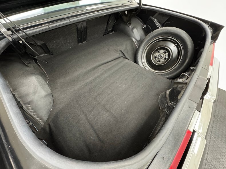 Buick-Regal-1986-Black-Gray-15