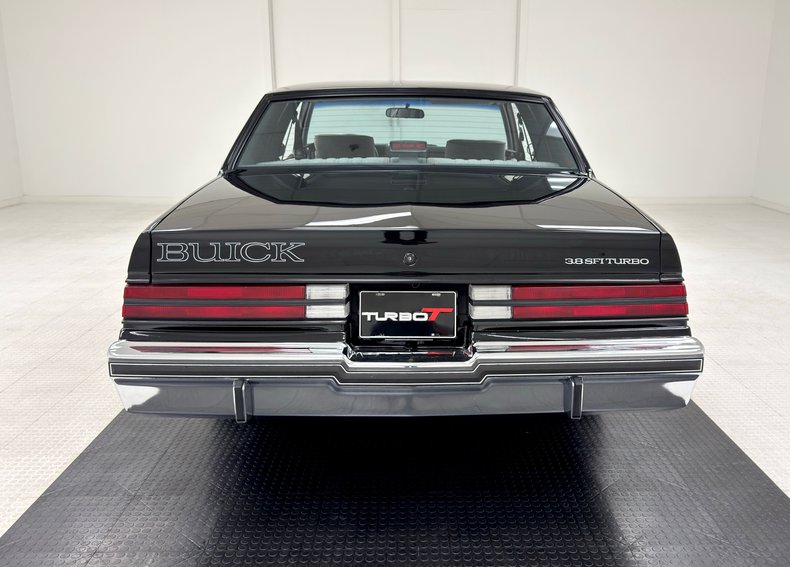 Buick-Regal-1986-Black-Gray-3
