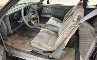 Buick-Regal-1986-Black-Gray-32