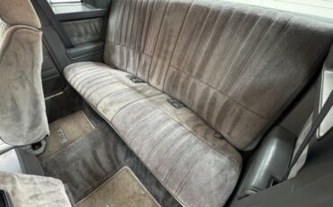 Buick-Regal-1986-Black-Gray-33