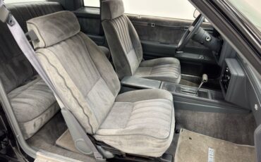 Buick-Regal-1986-Black-Gray-34