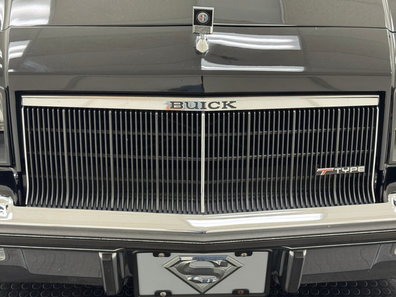 Buick-Regal-1986-Black-Gray-41