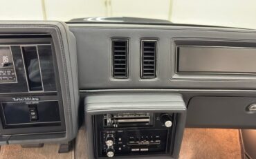 Buick-Regal-1986-Black-Gray-42