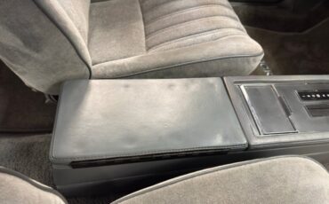 Buick-Regal-1986-Black-Gray-45